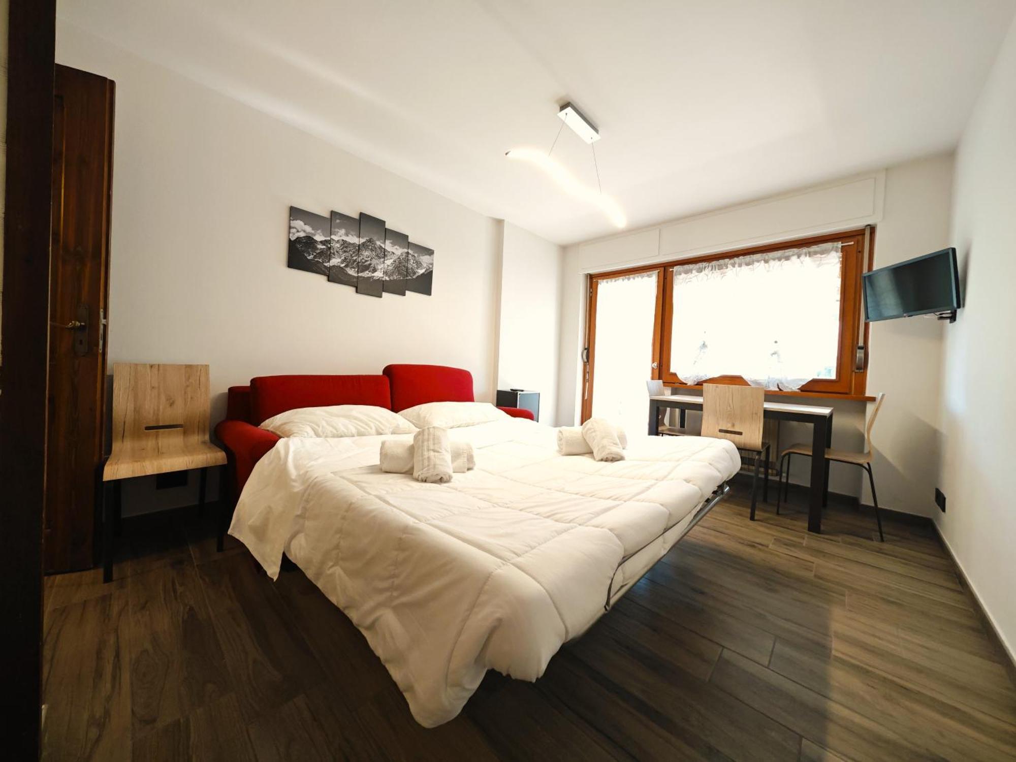 Hostdomus - City Center Apartment سيستريير المظهر الخارجي الصورة